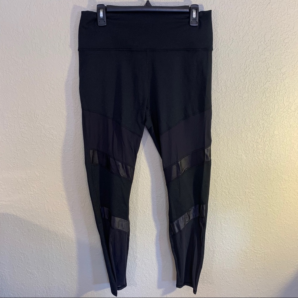 NWOT | Fabletics | Powerhold Legging | Size: XL